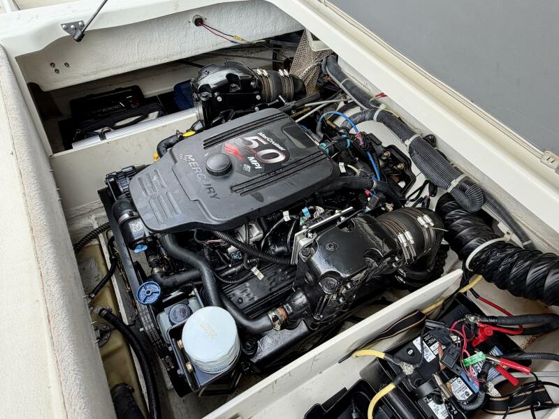 22' 2007 Maxum 2200 SR3