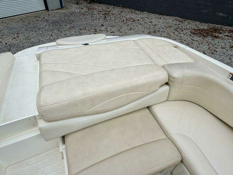 22ft Maxum Yacht For Sale