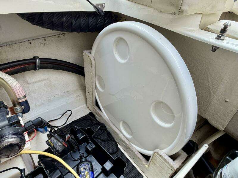 22ft Maxum Yacht For Sale