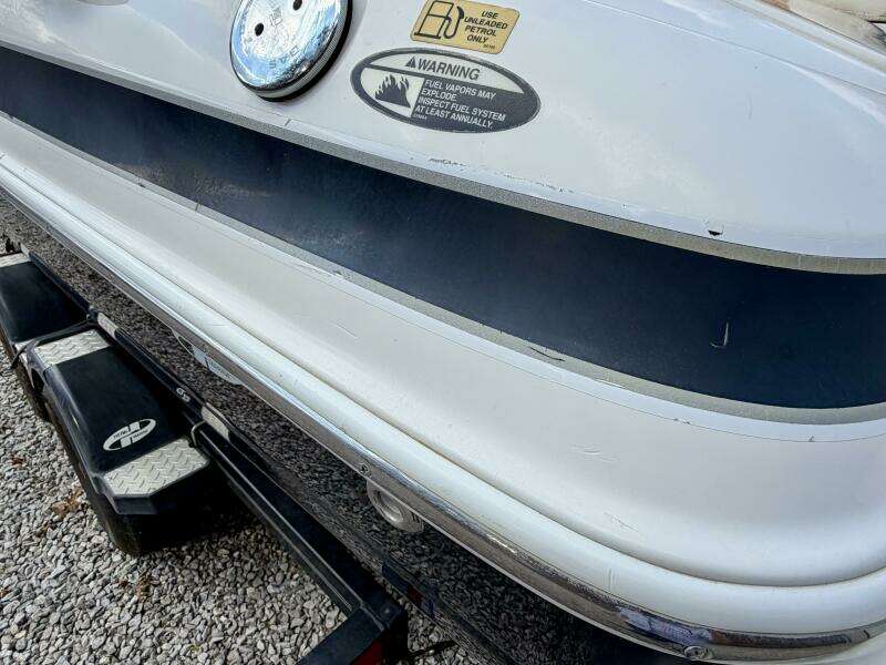 22ft Maxum Yacht For Sale