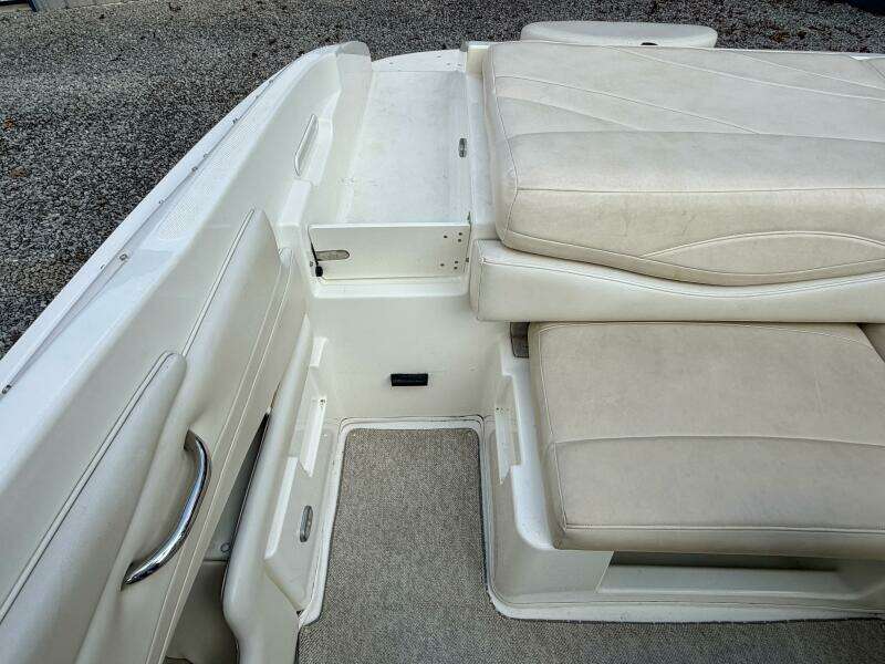 22ft Maxum Yacht For Sale