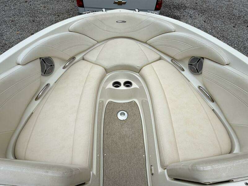 22ft Maxum Yacht For Sale