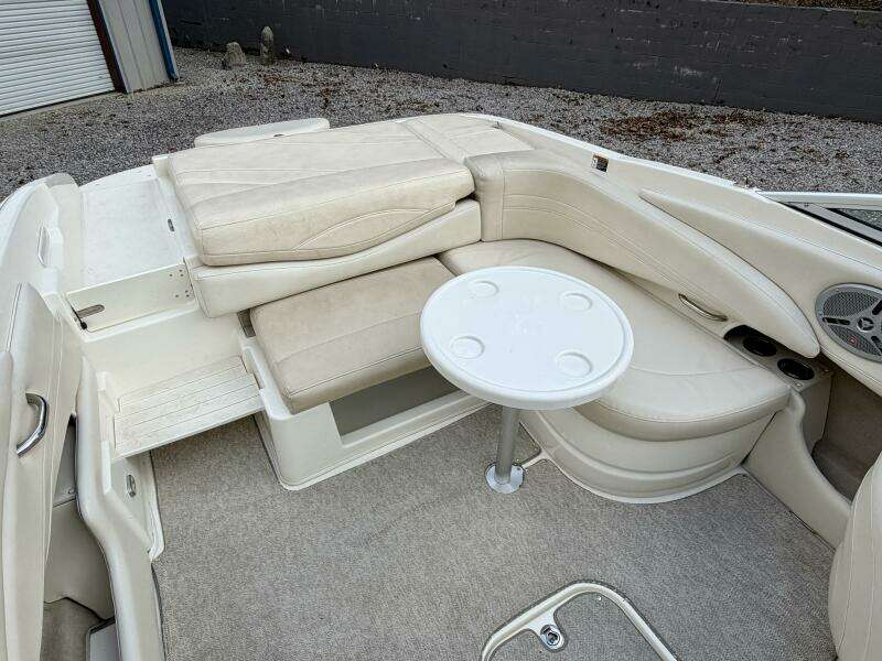 22ft Maxum Yacht For Sale