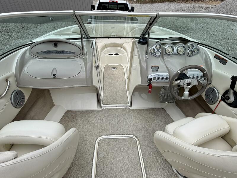22' 2007 Maxum 2200 SR3
