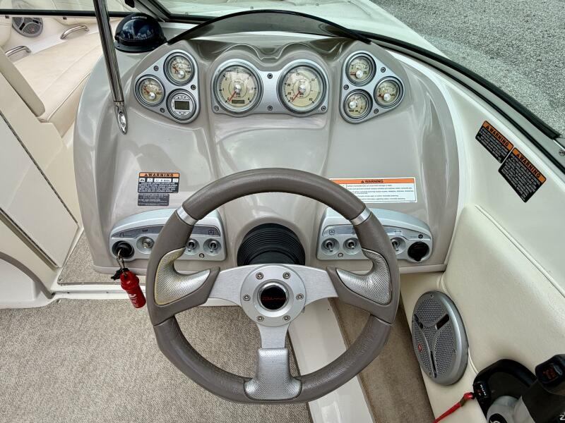 22' 2007 Maxum 2200 SR3