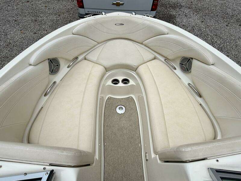 22ft Maxum Yacht For Sale