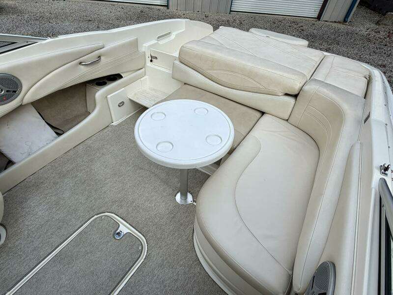 22ft Maxum Yacht For Sale