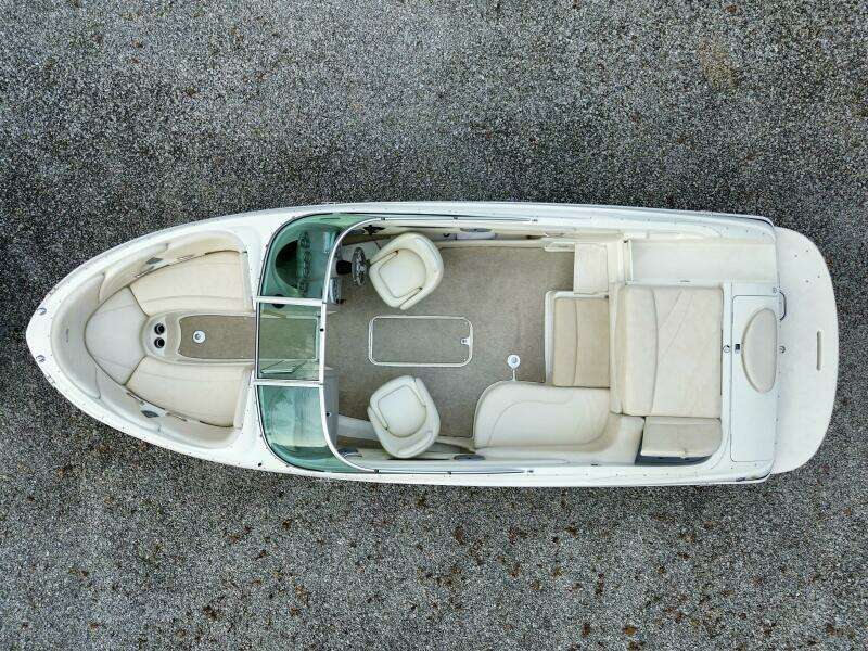 22ft Maxum Yacht For Sale