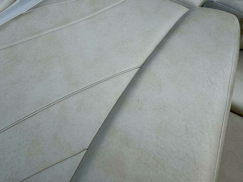 22ft Maxum Yacht For Sale