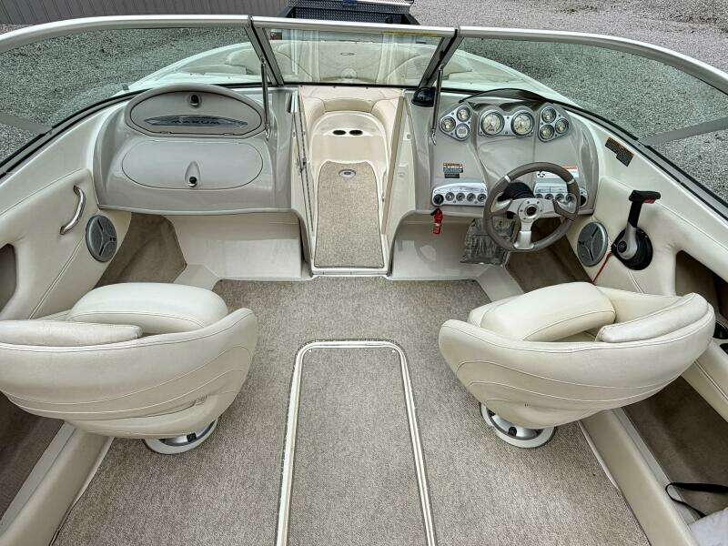 22ft Maxum Yacht For Sale