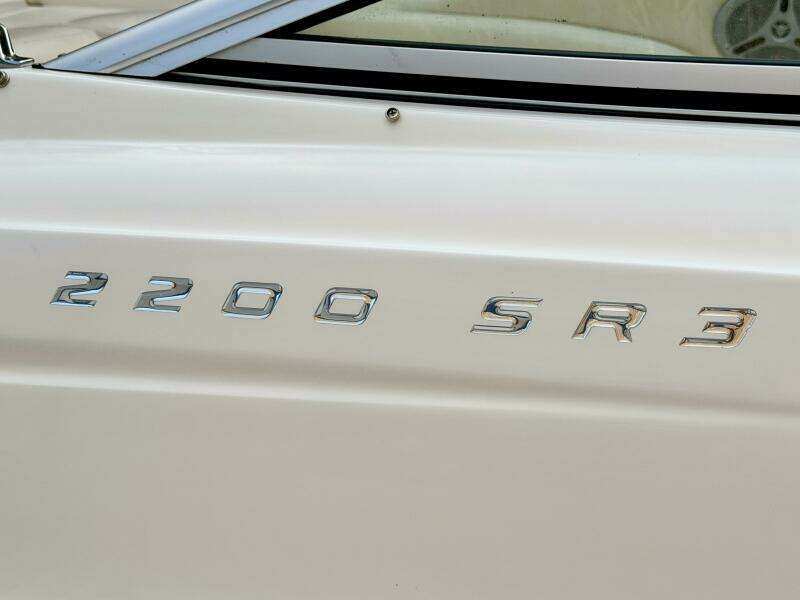 22ft Maxum Yacht For Sale