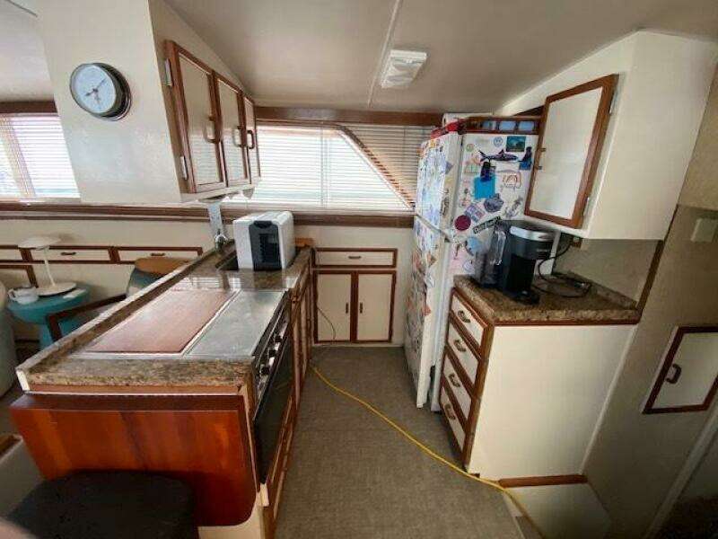 Moonriver 45ft Chris Craft Yacht For Sale