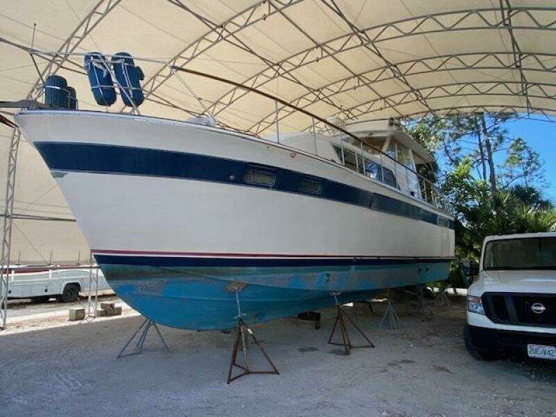 Moonriver 45ft Chris Craft Yacht For Sale