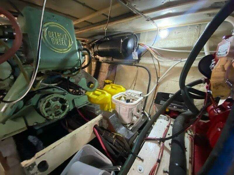 Moonriver 45ft Chris Craft Yacht For Sale