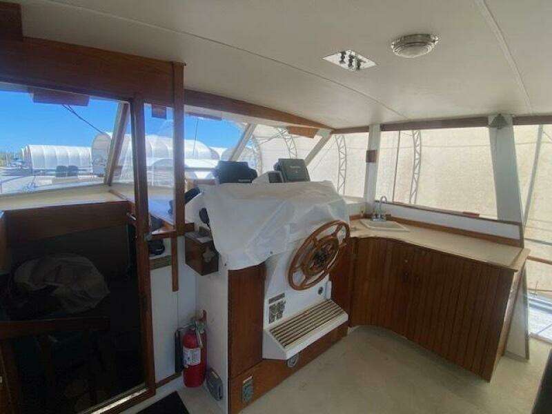 Moonriver 45ft Chris Craft Yacht For Sale