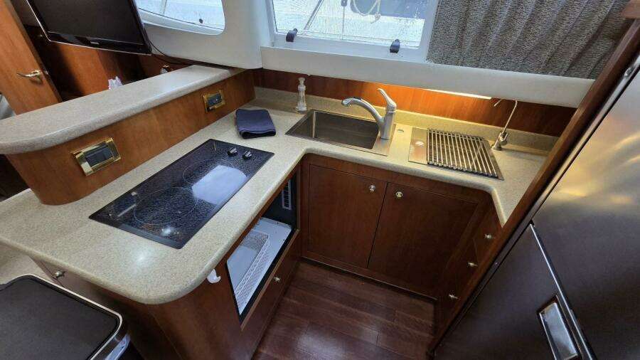 Always Friday 44ft Cruisers Yachts Yacht For Sale