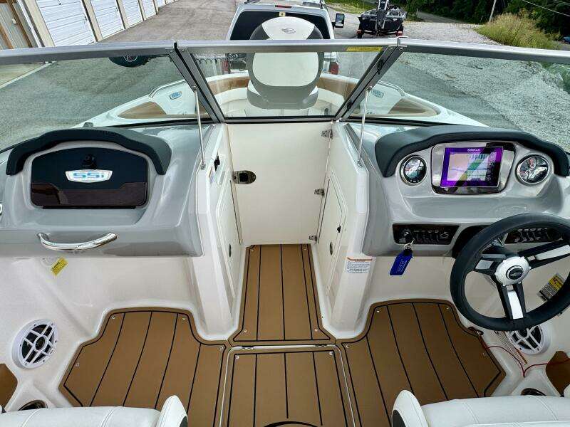 21ft Chaparral Yacht For Sale