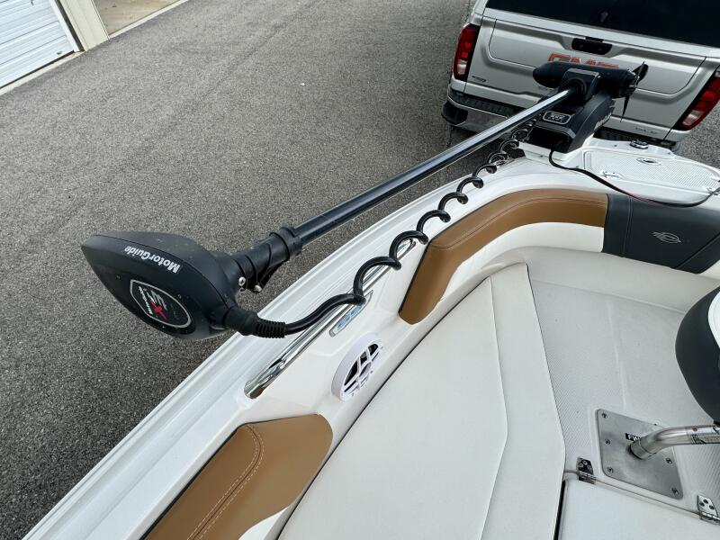 21' 2023 Chaparral 21 SSi Ski & Fish