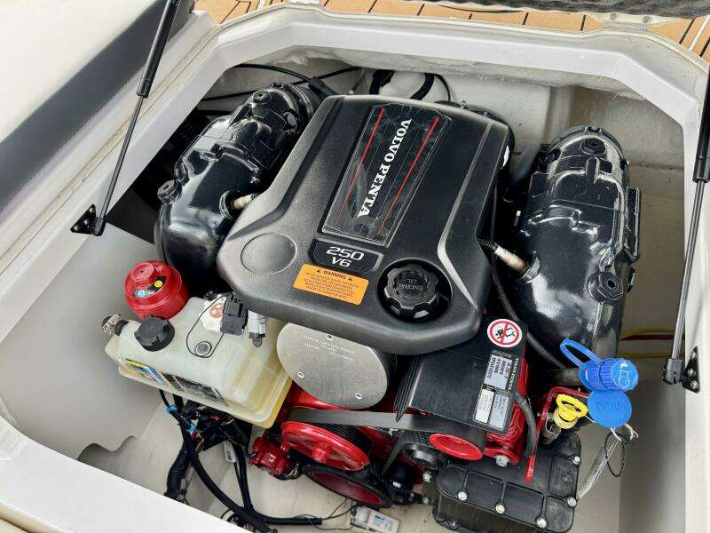 21ft Chaparral Yacht For Sale