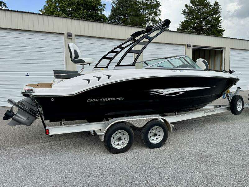 21ft Chaparral Yacht For Sale