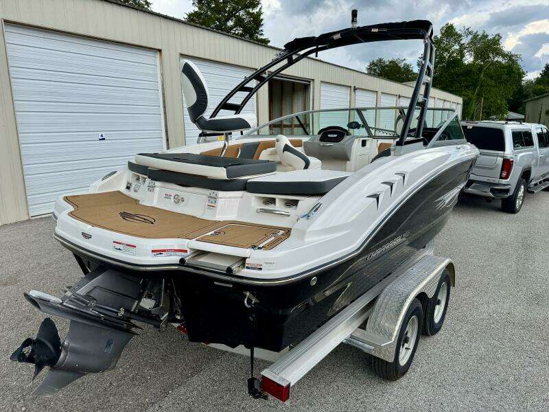 21ft Chaparral Yacht For Sale