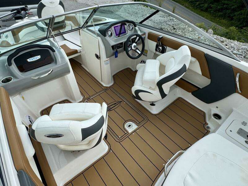 21ft Chaparral Yacht For Sale