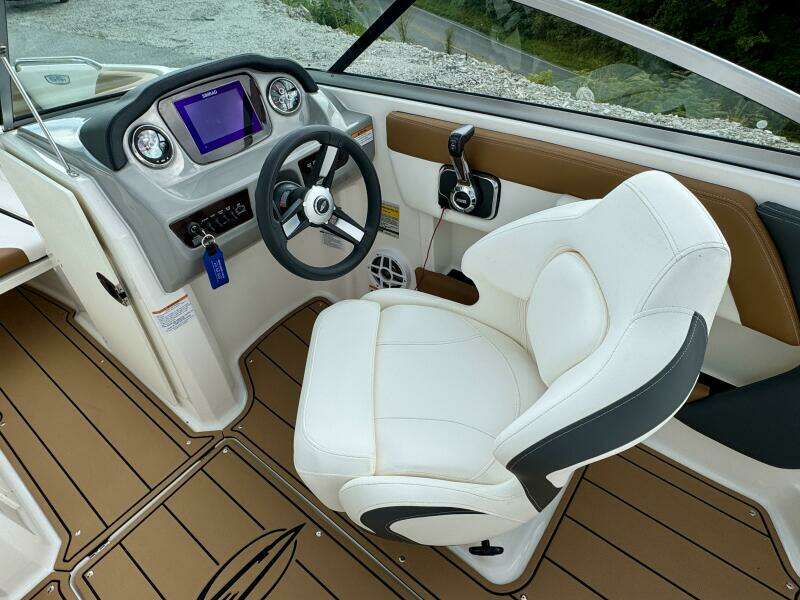 21ft Chaparral Yacht For Sale