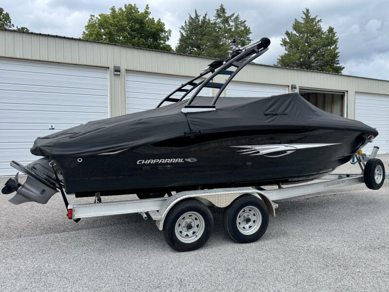 21' 2023 Chaparral 21 SSi Ski & Fish