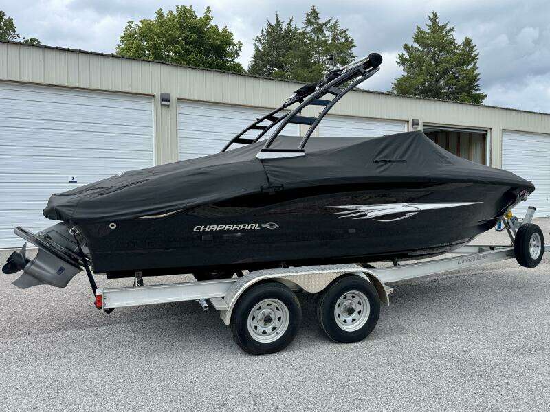 21ft Chaparral Yacht For Sale