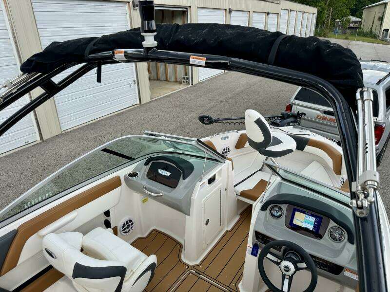 21ft Chaparral Yacht For Sale