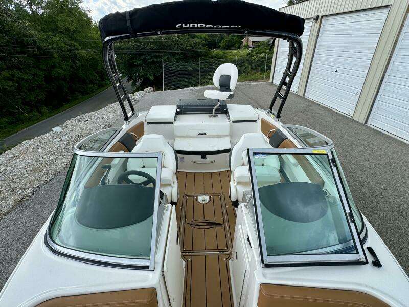 21ft Chaparral Yacht For Sale