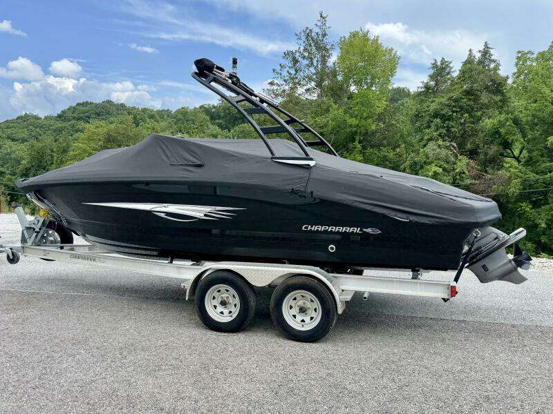 21ft Chaparral Yacht For Sale
