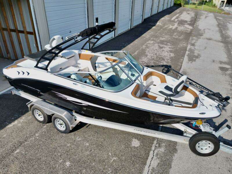 21ft Chaparral Yacht For Sale