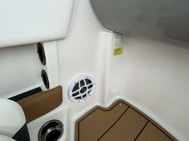 21ft Chaparral Yacht For Sale