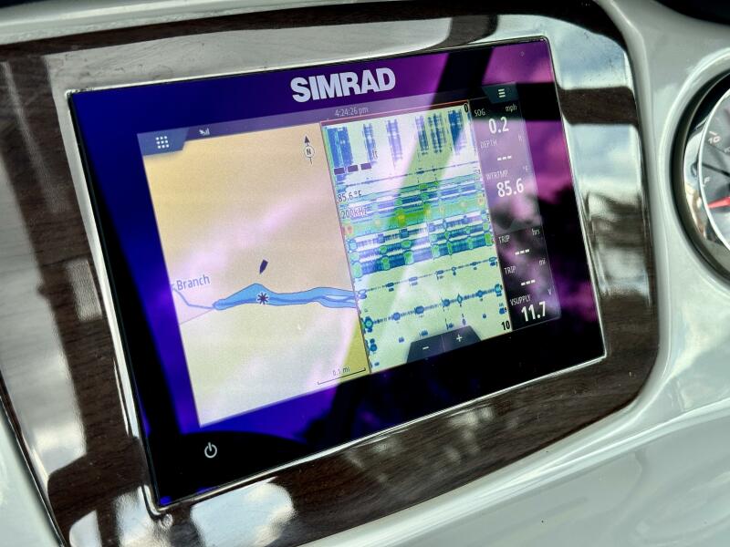 21' 2023 Chaparral 21 SSi Ski & Fish