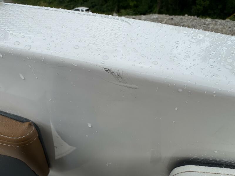 21' 2023 Chaparral 21 SSi Ski & Fish