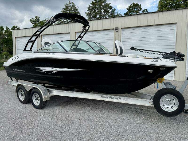 21ft Chaparral Yacht For Sale