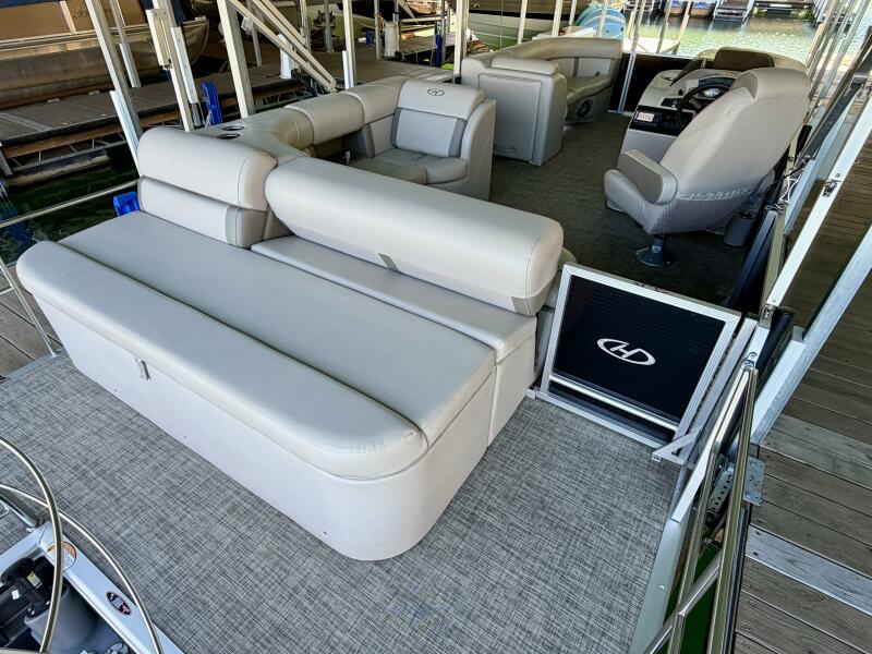 23' 2021 Harris Cruiser 230