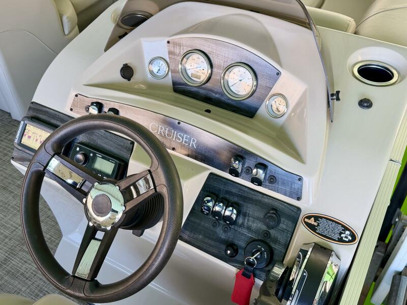 23' 2021 Harris Cruiser 230