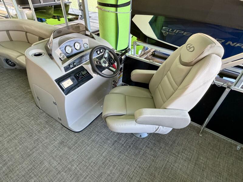 23' 2021 Harris Cruiser 230