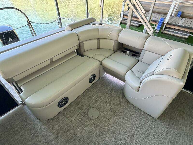 23ft Harris Yacht For Sale