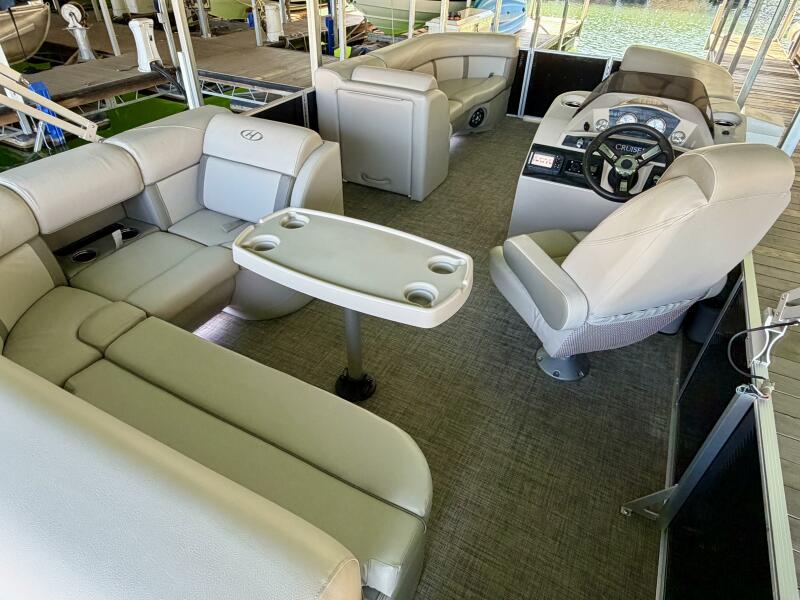 23' 2021 Harris Cruiser 230