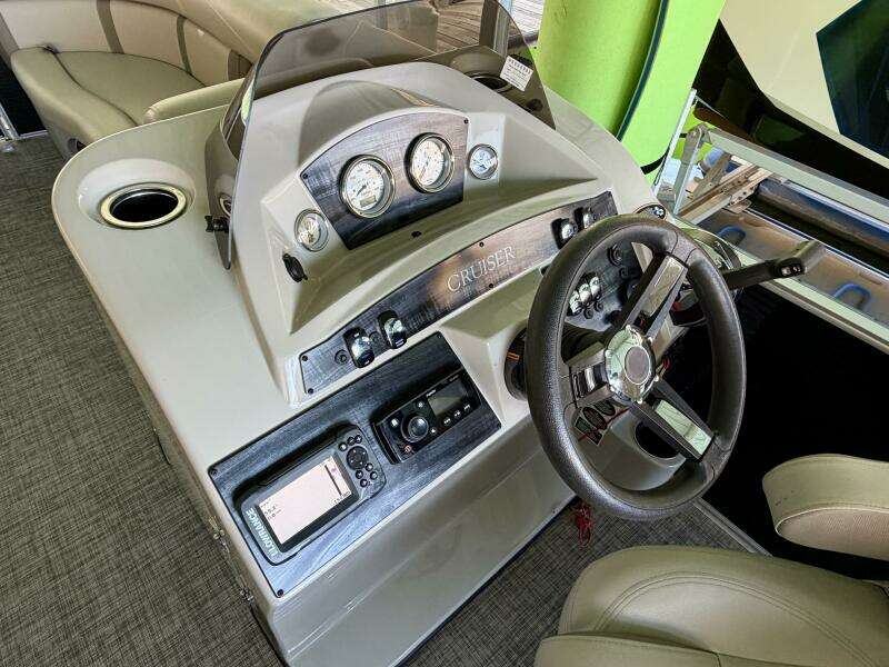 23ft Harris Yacht For Sale