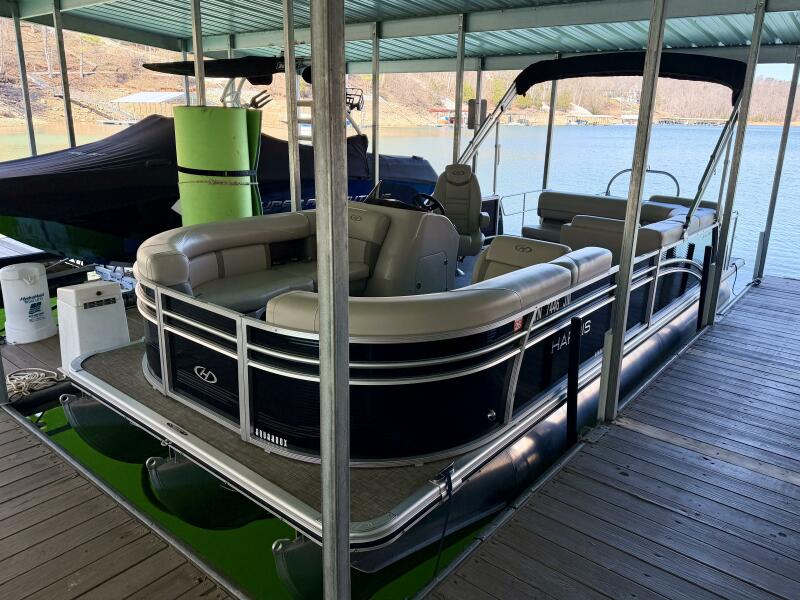 23' 2021 Harris Cruiser 230