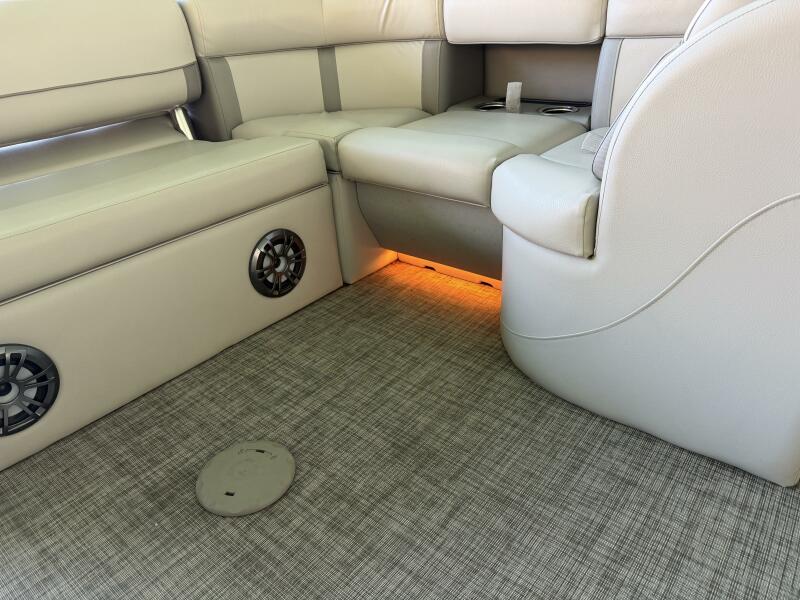 23' 2021 Harris Cruiser 230