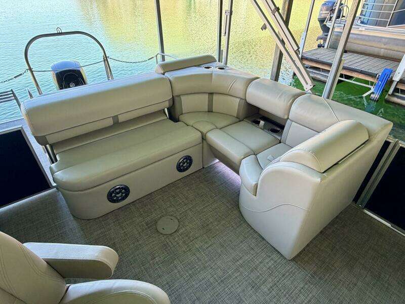 23ft Harris Yacht For Sale