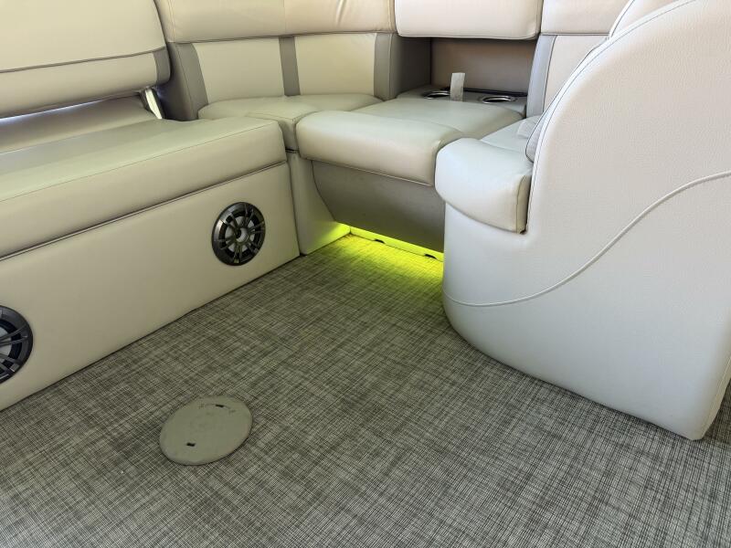 23' 2021 Harris Cruiser 230