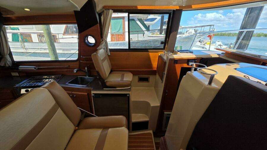 Dizzy Alice 29ft Ranger Tugs Yacht For Sale