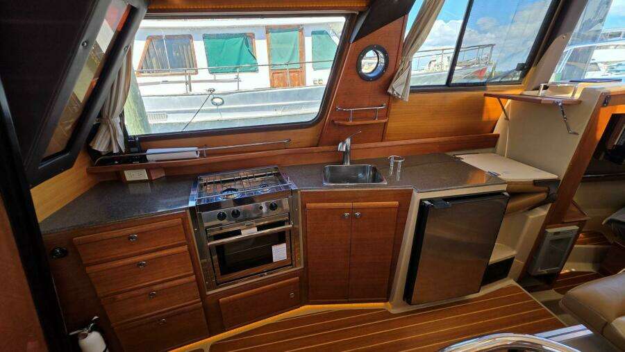 Dizzy Alice 29ft Ranger Tugs Yacht For Sale