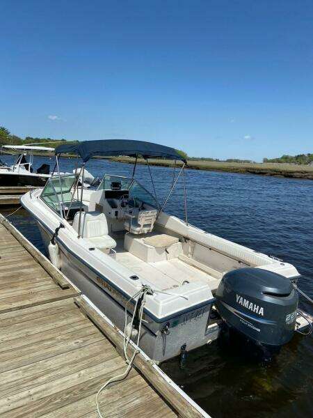22ft Grady White Yacht For Sale